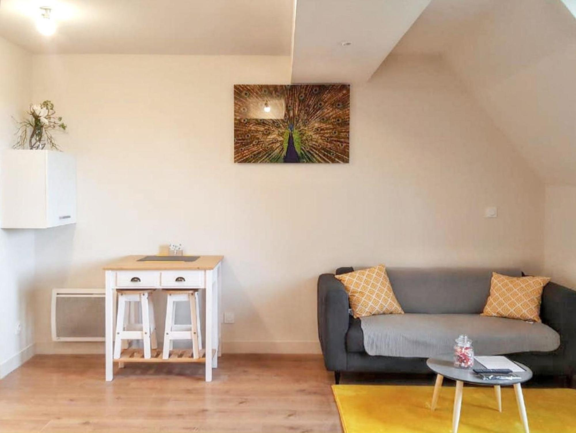 Charmant Studio A Abondant Avec Terrasse Ensoleillee 30 M² ภายนอก รูปภาพ