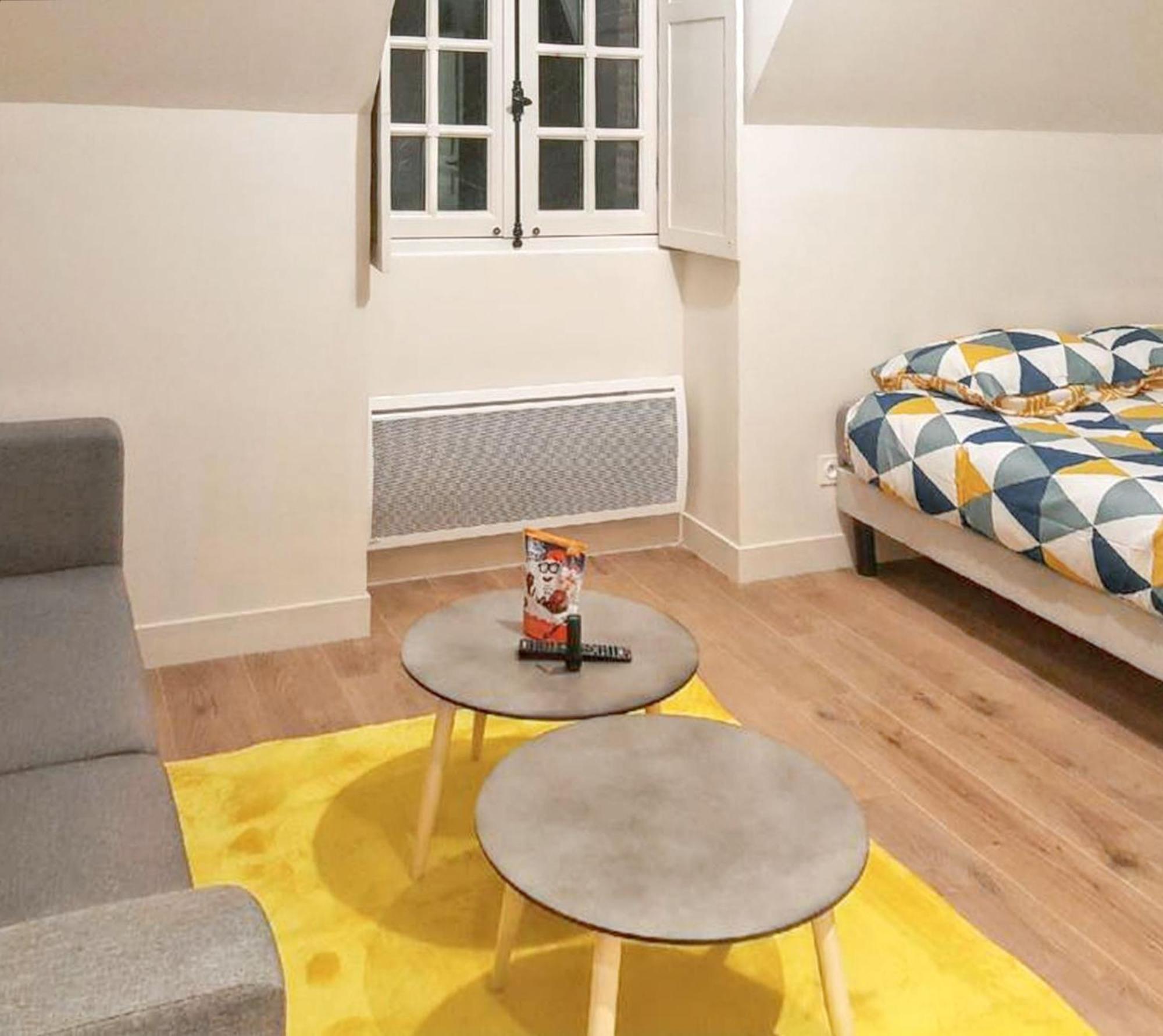 Charmant Studio A Abondant Avec Terrasse Ensoleillee 30 M² ภายนอก รูปภาพ