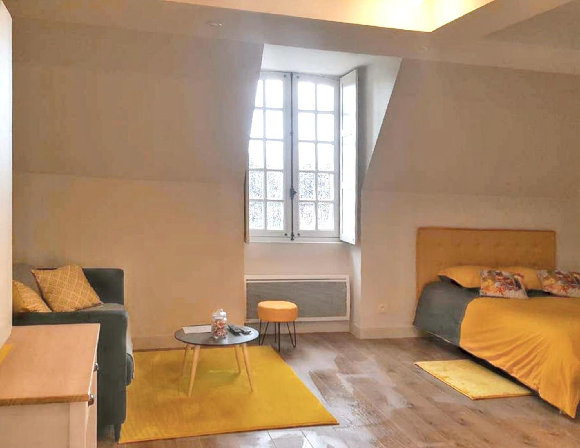 Charmant Studio A Abondant Avec Terrasse Ensoleillee 30 M² ภายนอก รูปภาพ